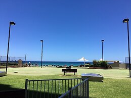 Breakers North Absolute Beachfront Apartments