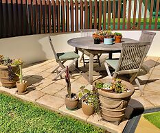 Breakers North Absolute Beachfront Apartments