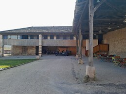 Le Chateau De Besseuil