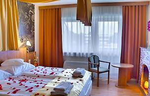 Aqua Therm Hotel