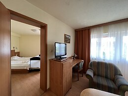 Aqua Therm Hotel