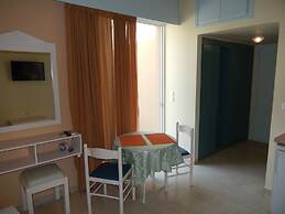 Aloe Apartments & Studios