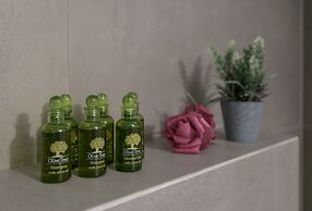 Aloe Apartments & Studios