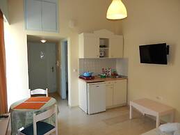 Aloe Apartments & Studios