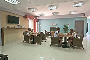 Aloe Apartments & Studios