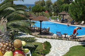 Alkyoni Beach Hotel