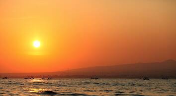 Puri Saron Baruna Beach