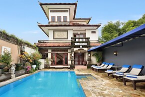 The Batu Belig Hotel & Spa