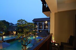 The Lokha Legian Resort & Spa