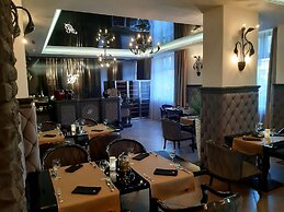 Hotel Fado