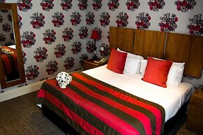 The Coed-Y-Mwstwr Hotel