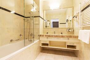 Hotel Kvarner Palace