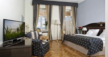 Hotel Kvarner Palace