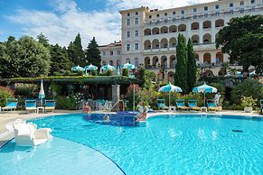 Hotel Kvarner Palace