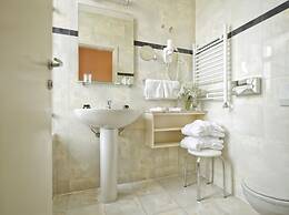 Hotel Kvarner Palace