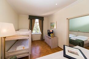 Hotel Kvarner Palace