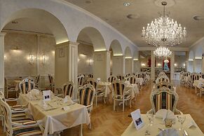 Hotel Kvarner Palace