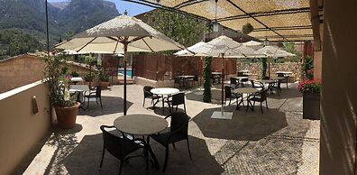 Hotel y Apartamentos DES PUIG