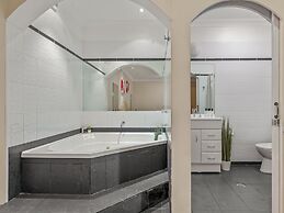 Blue Mountains Heritage Motel