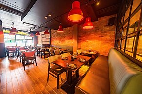 The Old Quarter Townhouse