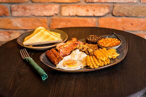 The Old Quarter Townhouse