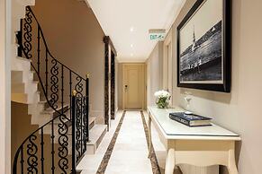 Raymond Hotel Old City