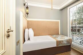 Raymond Hotel Old City