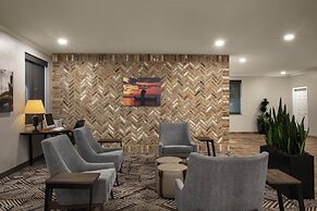 Candlewood Suites Downtown by IHG