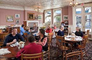 Washington House Inn