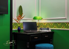 Eliana Signature Hanoi Hotel