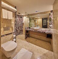 Royal Orchid Central Grazia