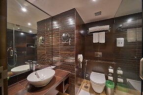 Royal Orchid Central Grazia