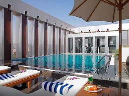 Royal Orchid Central Grazia