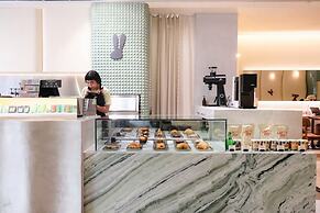 Evergreen Place Siam by UHG