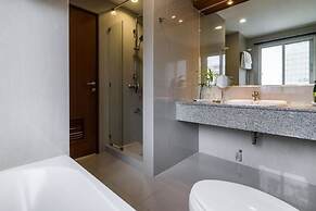 Evergreen Place Siam by UHG