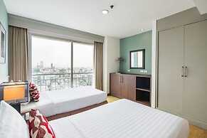 Evergreen Place Siam by UHG