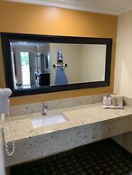 Ontario Inn & Suites
