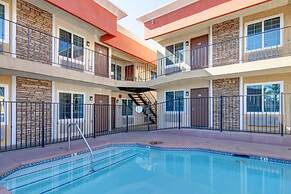 Ontario Inn & Suites