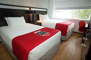 The University of Georgia Center for Continuing Education & Hotel