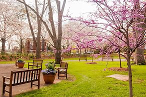 The University of Georgia Center for Continuing Education & Hotel