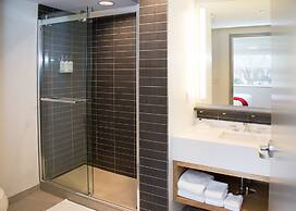 The University of Georgia Center for Continuing Education & Hotel