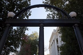 The University of Georgia Center for Continuing Education & Hotel