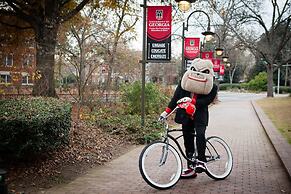 The University of Georgia Center for Continuing Education & Hotel