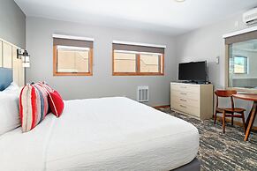 Beacon Pointe on Lake Superior