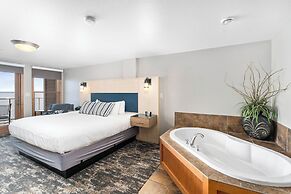 Beacon Pointe on Lake Superior