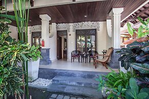 Vila Shanti Beach Hotel