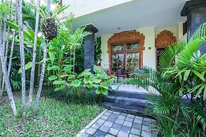 Vila Shanti Beach Hotel