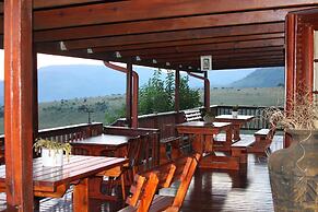 Acra Retreat, Mountain View Lodge