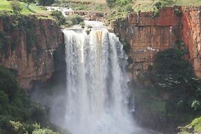 Acra Retreat, Mountain View Lodge