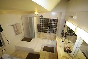 Acra Retreat, Mountain View Lodge